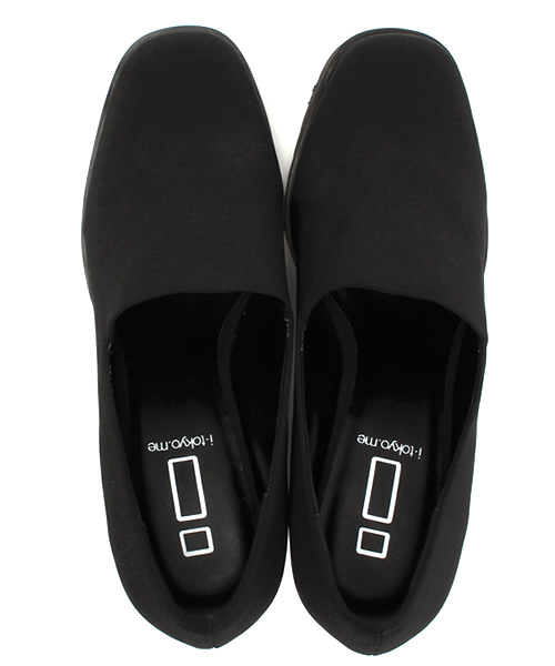 i（アイ）の「ゴムパンプス（パンプス・レディース・ホワイト/ブラック・MEDIUM/SMALL/LARGE/X-LARGE）」の5枚目の写真