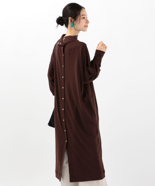 SHIPS(シップス)の「assiette:ボトルネック2WAYワンピース(ワンピース・レディース・ブラック/ブラウン・ONE SIZE)」の12枚目の写真