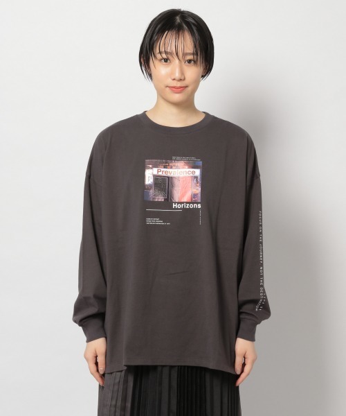 PAGEBOY（ページボーイ）の「レトロフォトロンTEE（Tシャツ/カットソー・レディース・チャコールグレー/オフホワイト・FREE）」の3枚目の写真