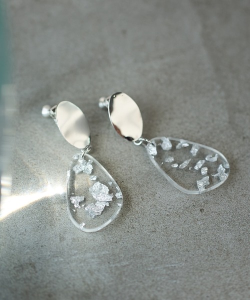 AMERICAN HOLIC（アメリカンホリック）の「箔入りクリアプレートイヤリング（イヤリング・レディース・シルバー/ゴールド・FREE）」の2枚目の写真