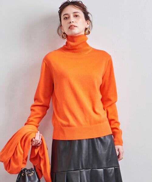 UNITED ARROWS（ユナイテッドアローズ）の「UWSC W/C/CA タートルネック ニット（ニット/セーター・レディース・オフホワイト/ダークブラウン/オレンジ・FREE）」の3枚目の写真