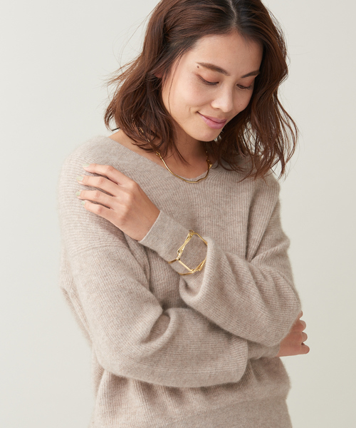 qualite（カリテ）の「ライトフェザーウール片畦ニット（ニット/セーター・レディース・ベージュ/パープル/ネイビー/カーキ・フリー）」の2枚目の写真