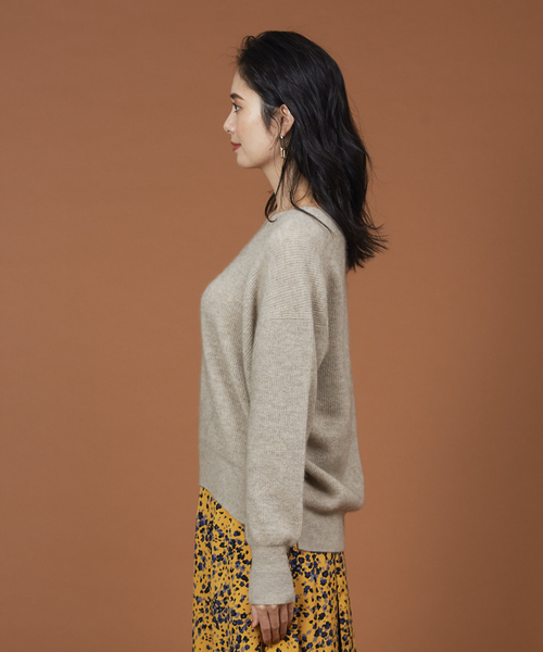 qualite（カリテ）の「ライトフェザーウール片畦ニット（ニット/セーター・レディース・ベージュ/パープル/ネイビー/カーキ・フリー）」の6枚目の写真