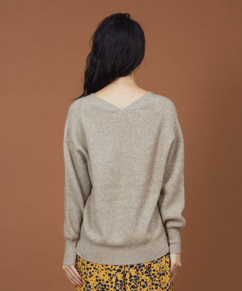 qualite（カリテ）の「ライトフェザーウール片畦ニット（ニット/セーター・レディース・ベージュ/パープル/ネイビー/カーキ・フリー）」の7枚目の写真