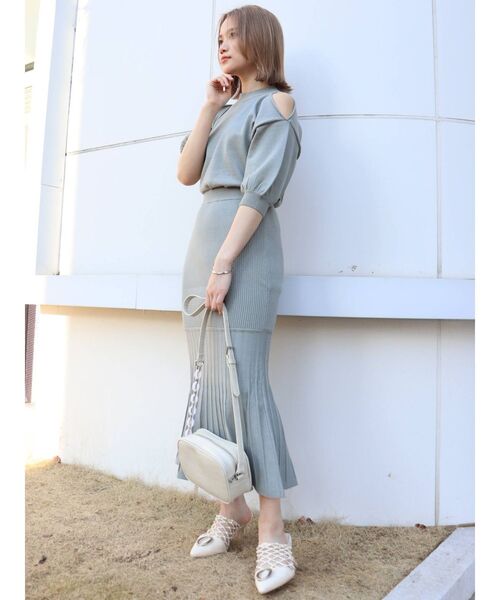 MURUA（ムルーア）の「クロコチェーンスクエアバッグ（ショルダーバッグ・レディース・ブラック/アイボリー・FREE）」の4枚目の写真