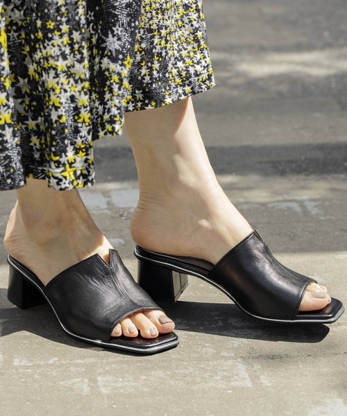 HIMIKO（ヒミコ）の「【HIMIKO】Vカットミュールサンダル/611225（サンダル・レディース・ブラック/アイボリー/ラベンダー・22.0cm/22.5cm/23.0cm/23.5cm/24.0cm/24.5cm/25.0cm）」の3枚目の写真