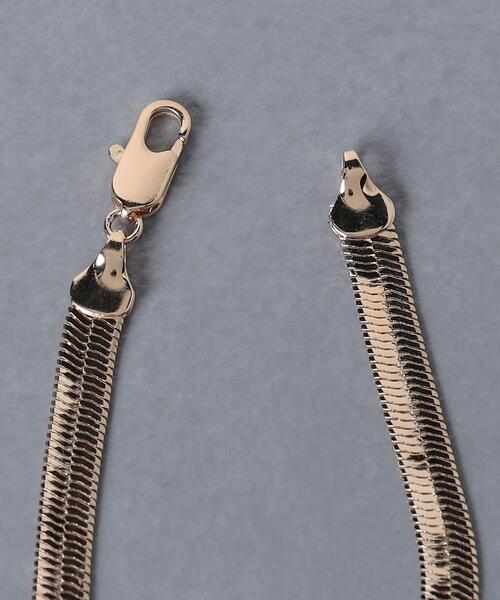 UNITED ARROWS(ユナイテッドアローズ)の「<LAURA LOMBARDI(ローラ ロンバルディ)>OMEGA チェーン ブレスレット(ブレスレット・レディース・ゴールド・FREE)」の6枚目の写真