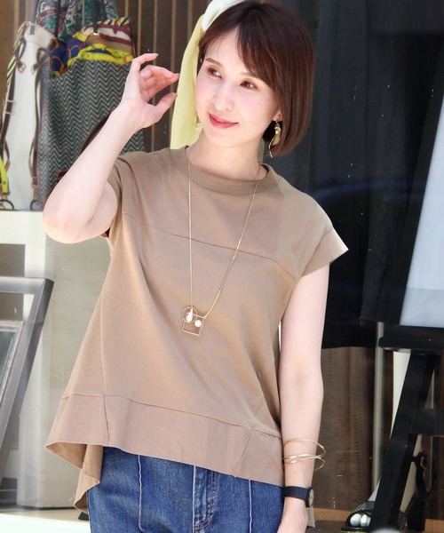 ElegChic(エレグシック)の「フレア カットソー(Tシャツ/カットソー・レディース・グレイッシュベージュ/オフホワイト/ブラック・M/XL)」の8枚目の写真