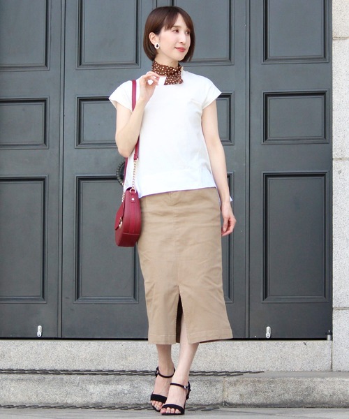 ElegChic(エレグシック)の「フレア カットソー(Tシャツ/カットソー・レディース・グレイッシュベージュ/オフホワイト/ブラック・M/XL)」の16枚目の写真
