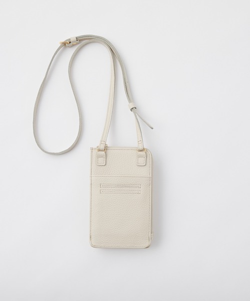 VIOLAd'ORO（ヴィオラドーロ）の「神山まりあさん着用アイテム/VIOLAd'ORO　レザースマホポシェット（ショルダーバッグ・レディース・オフホワイト/グリーン/パープル/オレンジ・FREE）」の9枚目の写真