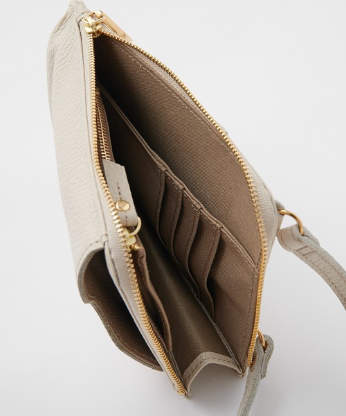 VIOLAd'ORO（ヴィオラドーロ）の「神山まりあさん着用アイテム/VIOLAd'ORO　レザースマホポシェット（ショルダーバッグ・レディース・オフホワイト/グリーン/パープル/オレンジ・FREE）」の15枚目の写真