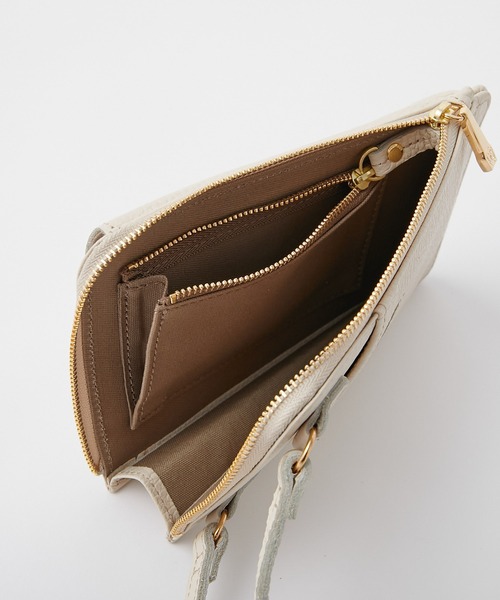 VIOLAd'ORO（ヴィオラドーロ）の「神山まりあさん着用アイテム/VIOLAd'ORO　レザースマホポシェット（ショルダーバッグ・レディース・オフホワイト/グリーン/パープル/オレンジ・FREE）」の7枚目の写真