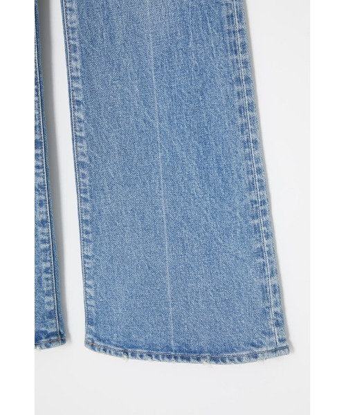 MOUSSY（マウジー）の「MVS FLARE L／BLU（デニムパンツ・レディース・ライトブルー・23inch/24inch/25inch/26inch/27inch）」の5枚目の写真