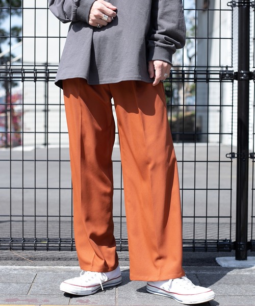 PairPair(ペアペア)の「タックワイドストレートパンツ(メンズ/リンクアイテム)(スラックス・メンズ・グレイッシュブルー/ブラック/オフホワイト/オレンジ・FREE)」の14枚目の写真