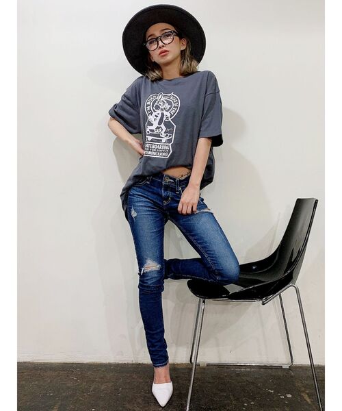 GYDA(ジェイダ)の「【WEB限定】SK8BUNNY BIG Tシャツ(Tシャツ/カットソー・レディース・ピンク/チャコールグレー/オフホワイト/ベージュ・FREE)」の12枚目の写真