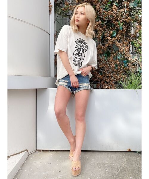 GYDA(ジェイダ)の「【WEB限定】SK8BUNNY BIG Tシャツ(Tシャツ/カットソー・レディース・ピンク/チャコールグレー/オフホワイト/ベージュ・FREE)」の14枚目の写真