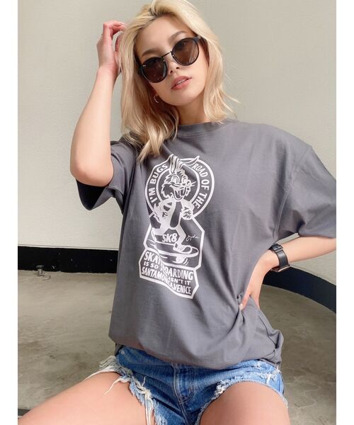 GYDA(ジェイダ)の「【WEB限定】SK8BUNNY BIG Tシャツ(Tシャツ/カットソー・レディース・ピンク/チャコールグレー/オフホワイト/ベージュ・FREE)」の16枚目の写真