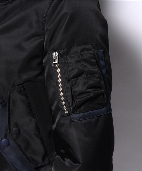 ANREALAGE(アンリアレイジ)の「ANREALAGE ×MIDWEST別注 レイヤードMA1(ブルゾン・メンズ・ブラック・LARGE/MEDIUM)」の4枚目の写真