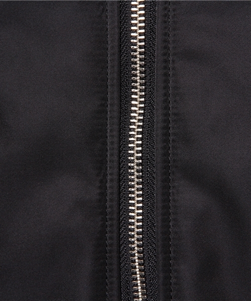 ANREALAGE(アンリアレイジ)の「ANREALAGE ×MIDWEST別注 レイヤードMA1(ブルゾン・メンズ・ブラック・LARGE/MEDIUM)」の2枚目の写真