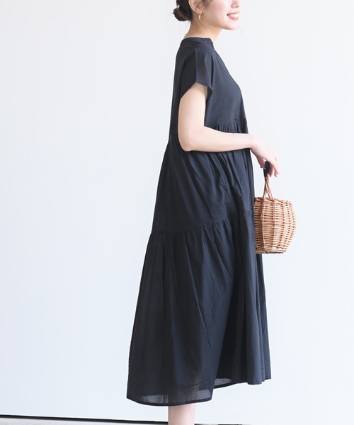 rps（アールピーエス）の「コットンキャンブリックティアードワンピース（ワンピース・レディース・ブラック/グレイッシュベージュ/ネイビー・M）」の5枚目の写真