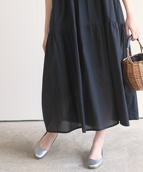 rps（アールピーエス）の「コットンキャンブリックティアードワンピース（ワンピース・レディース・ブラック/グレイッシュベージュ/ネイビー・M）」の10枚目の写真