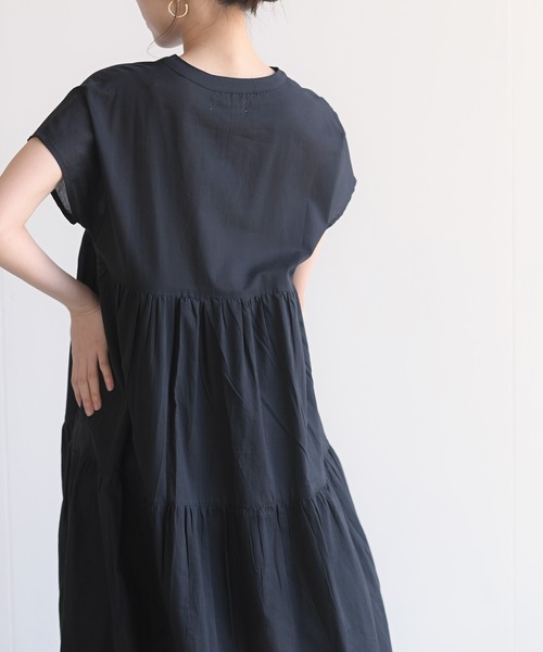 rps（アールピーエス）の「コットンキャンブリックティアードワンピース（ワンピース・レディース・ブラック/グレイッシュベージュ/ネイビー・M）」の11枚目の写真