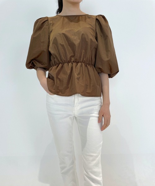 LUREM(ルアム)の「ボリュームスリーブぺプラムブラウス(シャツ/ブラウス・レディース・ブラウン/カーキ/アイボリー・FREE)」の10枚目の写真