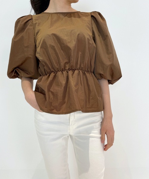 LUREM(ルアム)の「ボリュームスリーブぺプラムブラウス(シャツ/ブラウス・レディース・ブラウン/カーキ/アイボリー・FREE)」の11枚目の写真