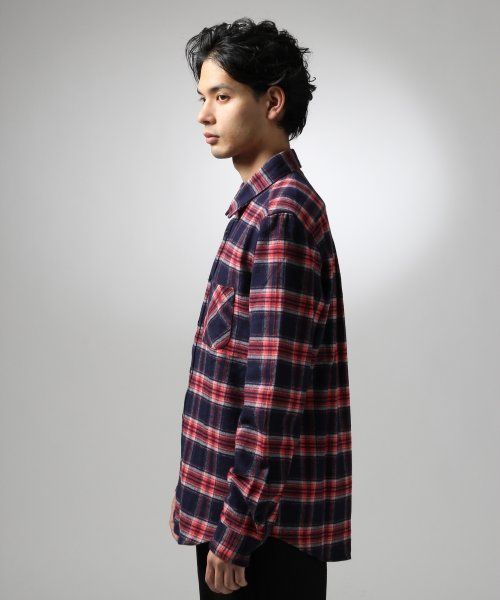 HARE（ハレ）の「ビエラチェックシャツ【HARE】（シャツ/ブラウス・メンズ・オフホワイト/レッド/ネイビー/グレー・SMALL/MEDIUM/LARGE）」の5枚目の写真