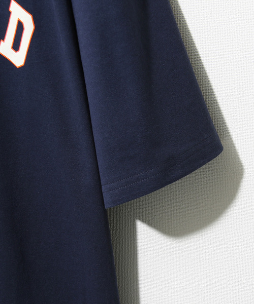 PEN FIELD（ペンフィールド）の「【別注】【PEN FIELD】カレッジロゴビッグシルエットオーバーサイズ半袖Tシャツ（Tシャツ/カットソー・レディース・ブラック/ベージュ/ネイビー/カーキ/オートミール・MEDIUM/LARGE/X-LARGE）」の12枚目の写真