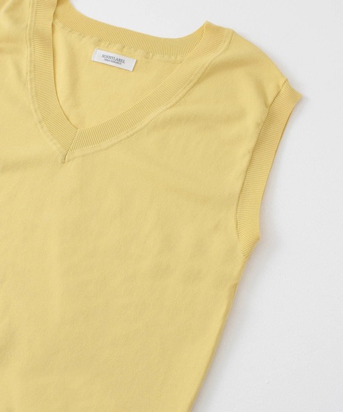URBAN RESEARCH Sonny Label（アーバンリサーチサニーレーベル）の「インナーTシャツSETニットベスト（ニット/セーター・レディース・スミクロ/ブラック/イエロー・FREE）」の22枚目の写真