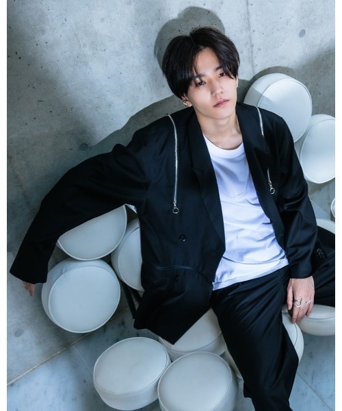 A‘gem 9(エージェムナイン)の「『A'GEM/9』ショルダージップ 2WAY テーラードジャケット(テーラードジャケット・メンズ・ブラック・FREE)」の4枚目の写真