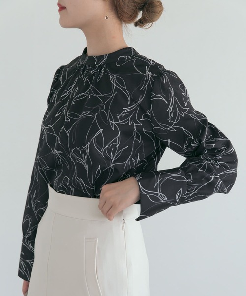 URBAN RESEARCH ROSSO（アーバンリサーチロッソ）の「ラインアートプリント2WAYブラウス（シャツ/ブラウス・レディース・ブラック/オフホワイト・FREE）」の3枚目の写真