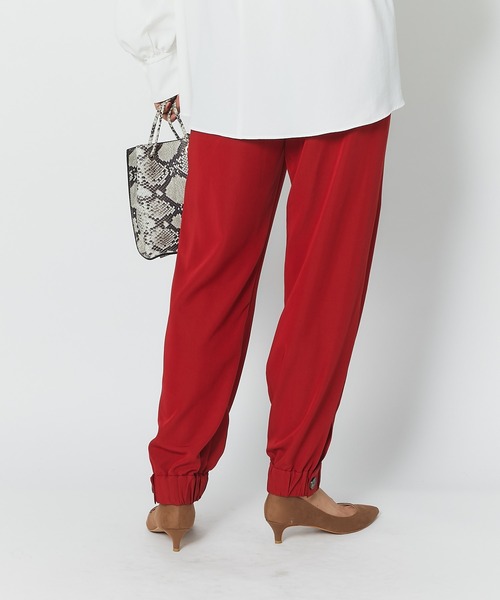 RIVE DROITE（リヴドロワ）の「オンオフ兼用でシーンを選ばず活躍　リラックスジョガーパンツ（その他パンツ・レディース・ブラック/ブラウン/レッド・FREE）」の12枚目の写真