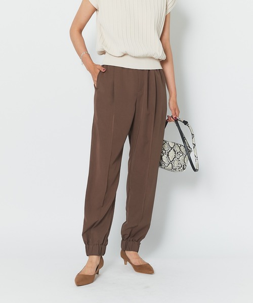 RIVE DROITE（リヴドロワ）の「オンオフ兼用でシーンを選ばず活躍　リラックスジョガーパンツ（その他パンツ・レディース・ブラック/ブラウン/レッド・FREE）」の5枚目の写真