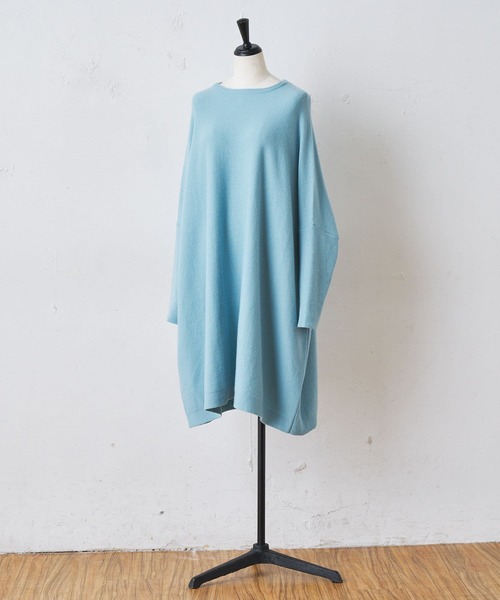 BEARDSLEY（ビアズリー）の「コートの下もさし色で目を惹く　BIGクルーニット（ニット/セーター・レディース・ミント/バイオレット・FREE）」の3枚目の写真