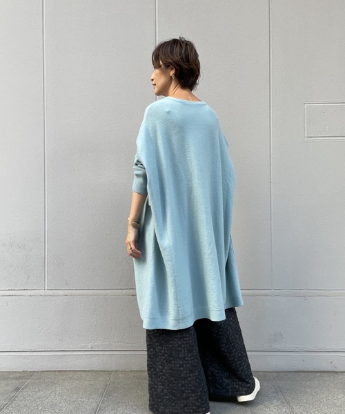 BEARDSLEY（ビアズリー）の「コートの下もさし色で目を惹く　BIGクルーニット（ニット/セーター・レディース・ミント/バイオレット・FREE）」の5枚目の写真