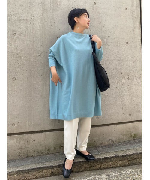 BEARDSLEY（ビアズリー）の「コートの下もさし色で目を惹く　BIGクルーニット（ニット/セーター・レディース・ミント/バイオレット・FREE）」の16枚目の写真