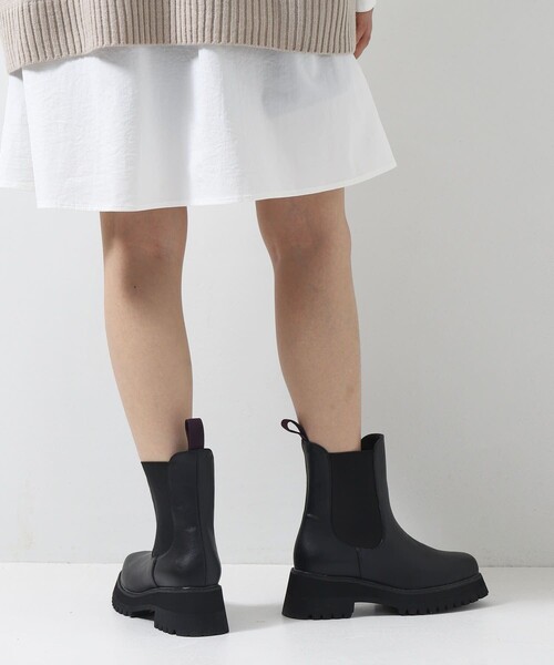 PUBLUX（パブリュクス）の「PUBLUX/パブリュクス 厚底チェルシーブーツ　トラックソールサイドゴアブーツ◇（ブーツ・レディース・ブラック/アイボリー・23cm/23.5cm/24cm/24.5cm）」の10枚目の写真