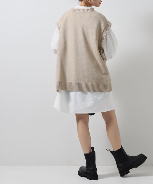 PUBLUX（パブリュクス）の「PUBLUX/パブリュクス 厚底チェルシーブーツ　トラックソールサイドゴアブーツ◇（ブーツ・レディース・ブラック/アイボリー・23cm/23.5cm/24cm/24.5cm）」の12枚目の写真