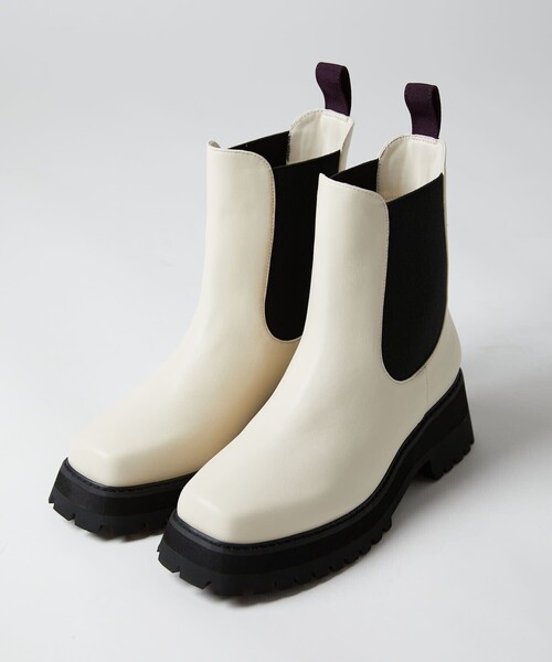 PUBLUX（パブリュクス）の「PUBLUX/パブリュクス 厚底チェルシーブーツ　トラックソールサイドゴアブーツ◇（ブーツ・レディース・ブラック/アイボリー・23cm/23.5cm/24cm/24.5cm）」の19枚目の写真