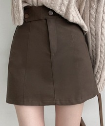 [BELLIDE MADE] アンバランスボタンミニスカート