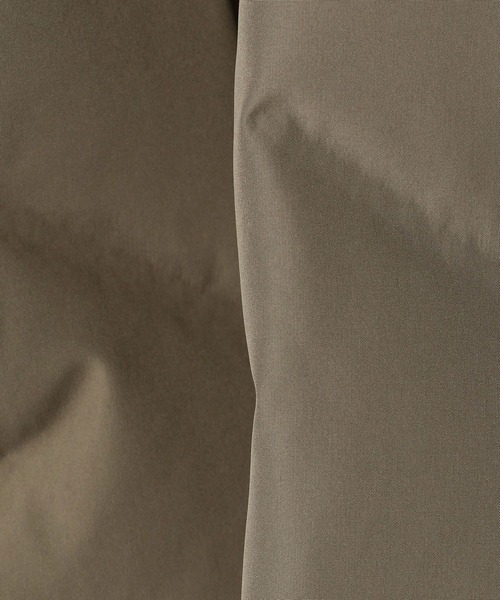 NICOLE white（ニコルホワイト）の「異素材使いショートダウンジャケット（ダウンジャケット/コート・レディース・ライトグレー/ブラック/カーキ・MEDIUM/LARGE）」の18枚目の写真