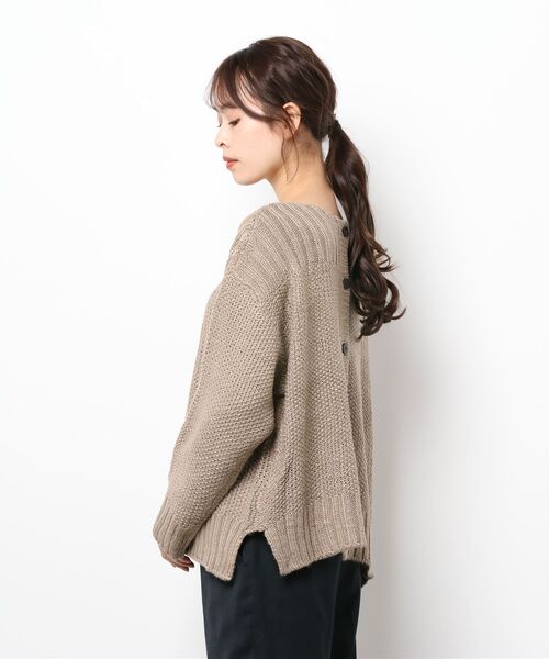 Samansa Mos2(サマンサ モスモス)の「切替タック編み前後着ニット(ニット/セーター・レディース・オリーブ/モカ/ラベンダー/キナリ・フリ-)」の5枚目の写真