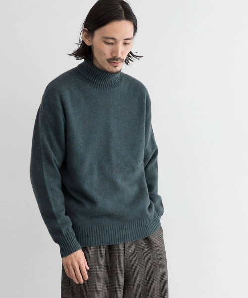 URBAN RESEARCH（アーバンリサーチ）の「ヤクウールタートルネック
