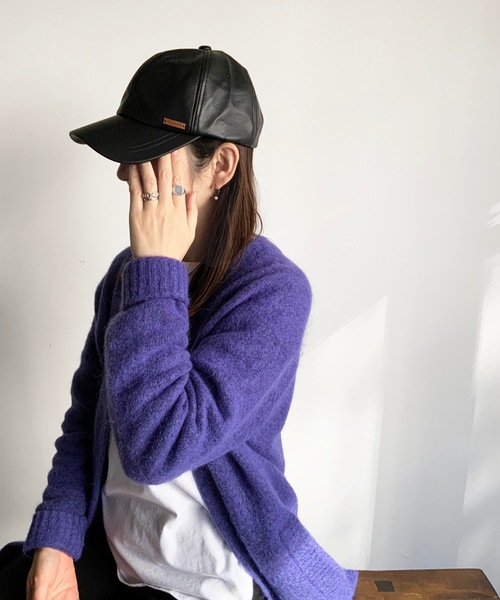 COMMON WARE(コモンウェアー)の「Aurelia フェイクレザーキャップ(キャップ・レディース・ブラック/ベージュ/ブラウン/アイボリー・FREE)」の2枚目の写真