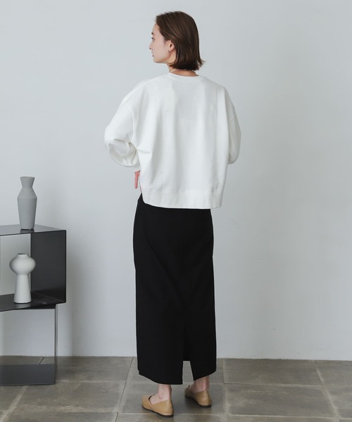 SENSE OF PLACE by URBAN RESEARCH（センスオブプレイスバイアーバンリサーチ）の「ルーズショートスウェットシャツ（スウェット・レディース・オフホワイト/ネイビー/ライトベージュ・ONE）」の17枚目の写真