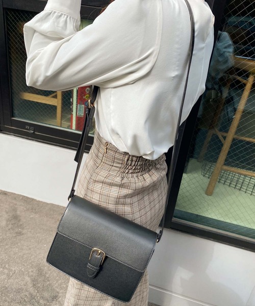 WEGO（ウィゴー）の「WEGO/ベルトフラップショルダー（ショルダーバッグ・レディース・オフホワイト/ブラック・FREE）」の17枚目の写真