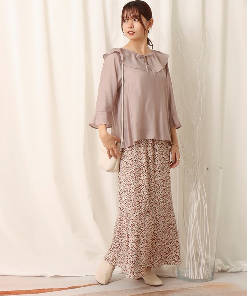 libelle more（リベル モア）の「微光沢ラッフルカラーブラウス（シャツ/ブラウス・レディース・ブラック/ライトブルー/ピンク/オフホワイト・L/M）」の21枚目の写真