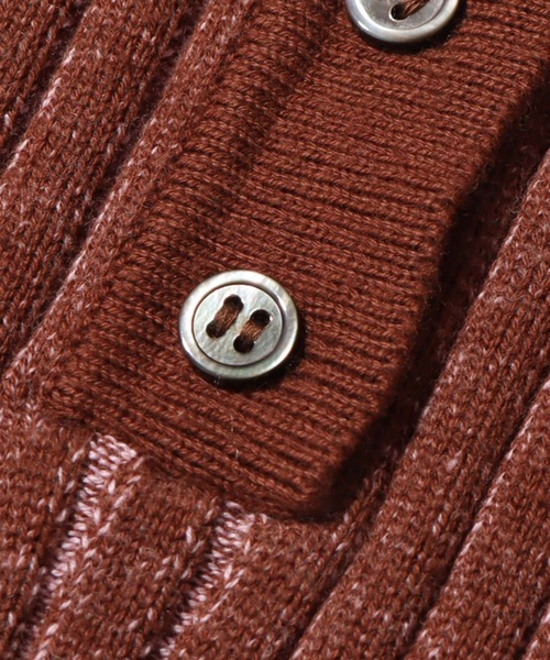 atmos pink（アトモスピンク）の「atmos pink 配色開襟リブニット（ニット/セーター・レディース・ブラウン/グリーン/ネイビー・FREE）」の14枚目の写真